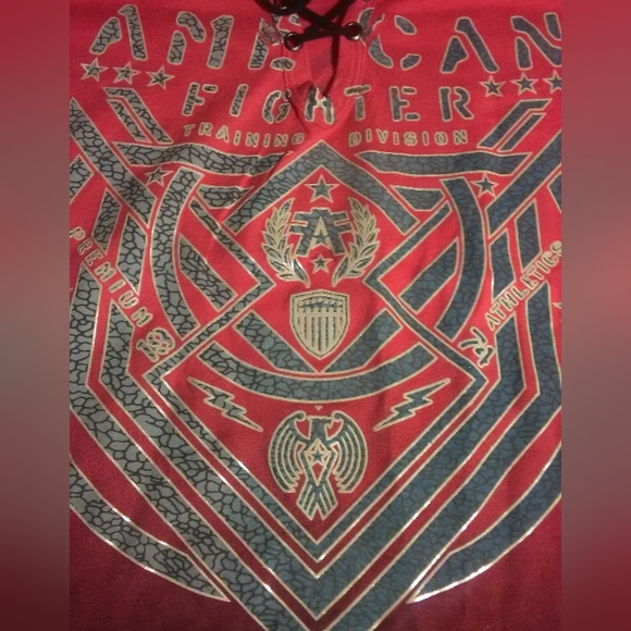 BNWT LADIES SHIRT SZ. SM PINK OMBRE GRAPHICS LACE V NECK BY AMERICAN FIGHTERS - Picture 8 of 8